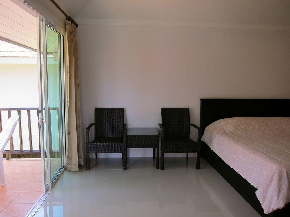 Отель Kalim Hill Patong Экстерьер фото
